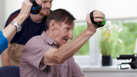 Gamification in hand rehabilitation: How Squeezi supports functional recovery
