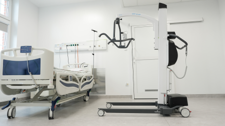 How to Appropriately Select a Patient Lift for Persons with Disabilities According to User Needs?
